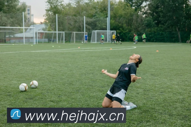 华体官网首页登录入口APP 体育赛事宣传图